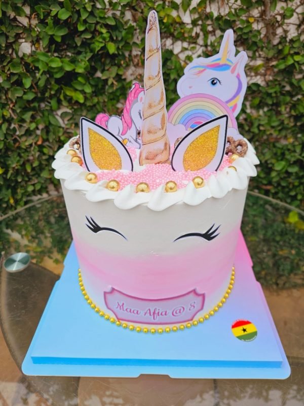 10 inches Unicorn Cake